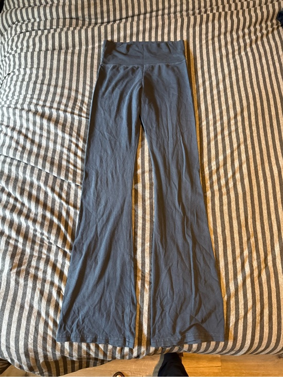 Brandy Melville Pants - High-Waist Flared Yoga Pants - Navy